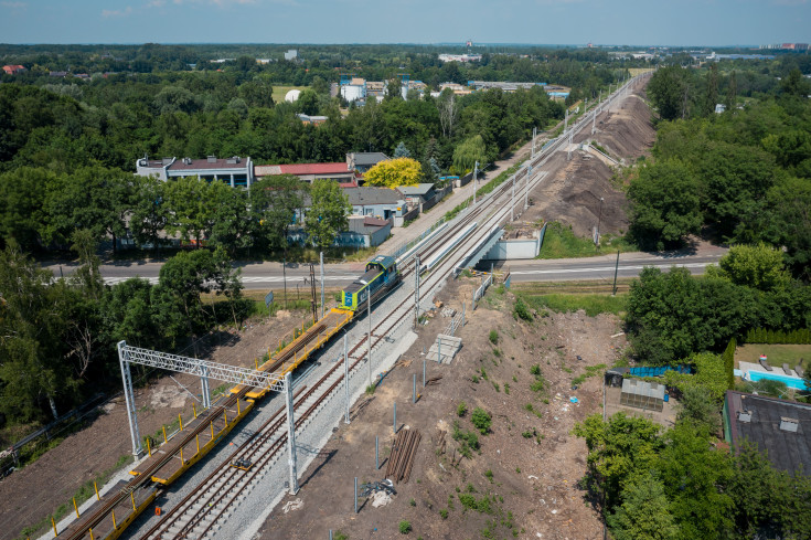 pociąg towarowy, przewóz towarów, prace budowlane, LK147, LK180, LK132, nowy tor, Maciejów Północny, Zabrze Biskupice