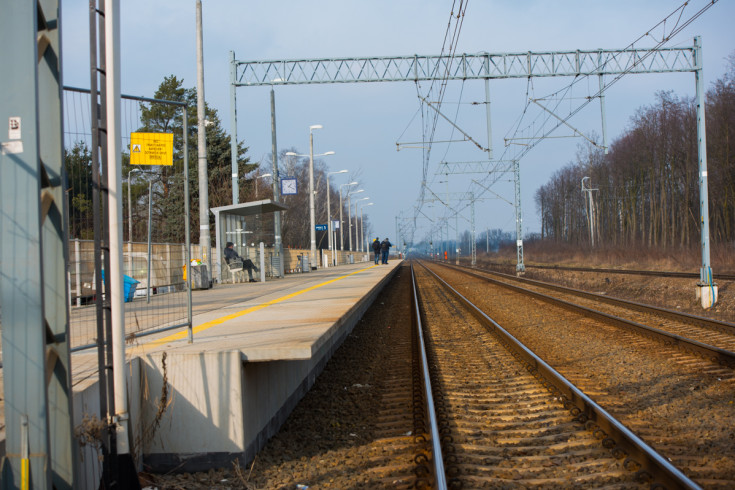 peron, POIiŚ 2014-2020, Warszawa Jeziorki, infrastruktura pasażerska