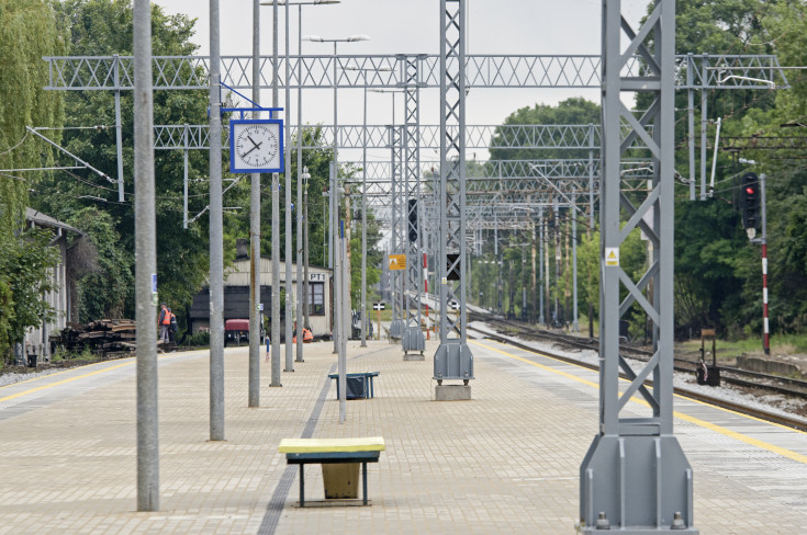 peron, modernizacja, LK1, Piotrków Trybunalski, ławka, POIiŚ 2007-2013, inwestycja