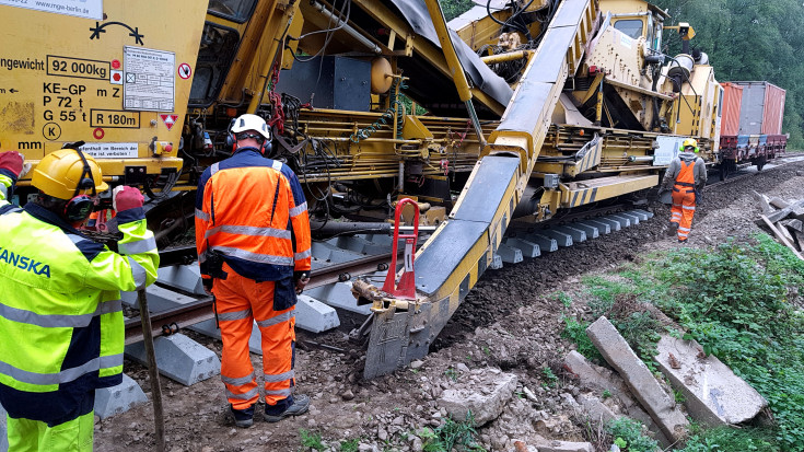 maszyna, nowa infrastruktura pasażerska, Wadowice, Andrychów, LK117, prace na linii