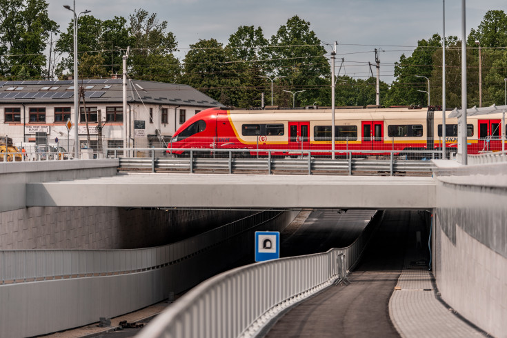 linia kolejowa, tunel, pociąg, droga, budowa, Sulejówek, Miasto Sulejówek, KPO, wąskie gardło, ulica