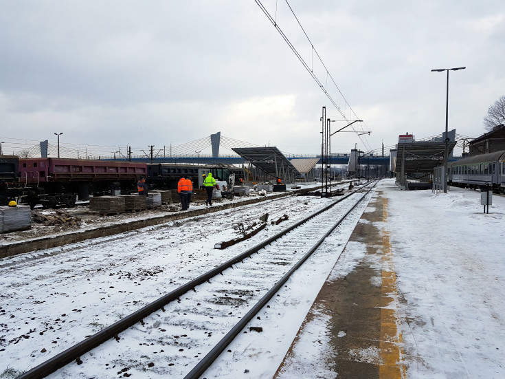 Kraków Płaszów, SDIP, nowe przejście podziemne, nowa wiata