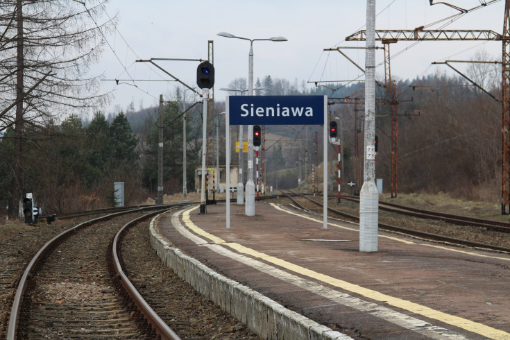 stacja, POIiŚ 2014-2020, Małopolska, modernizacja stacji, Sieniawa, kolejowa zakopianka