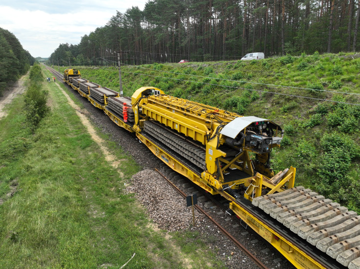 Radzice, Tomaszów Mazowiecki, PUN, maszyna, LK22, prace utrzymaniowe