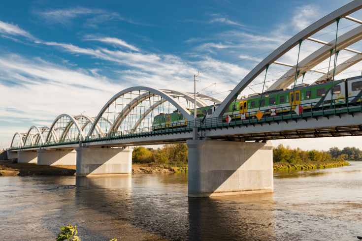 Sadowne, E75, Rail Baltica, CEF, Czyżew, most kolejowy, most na Bugu