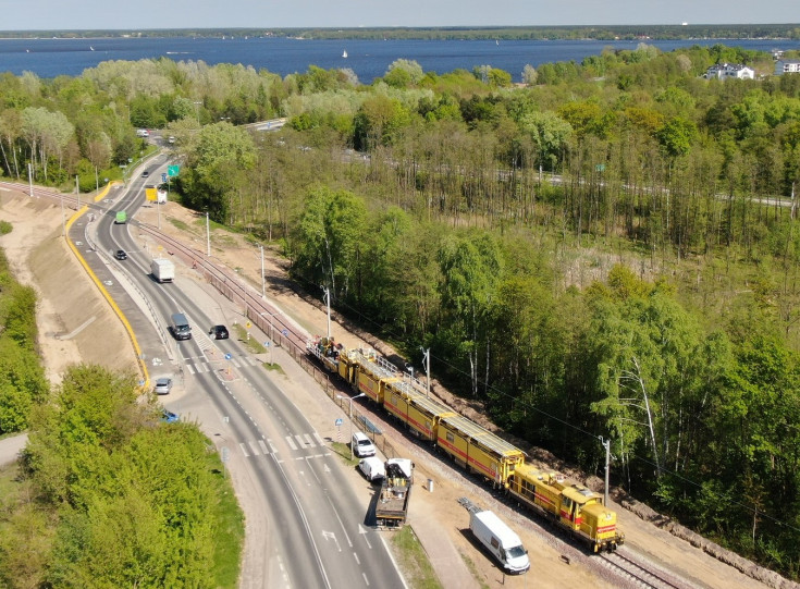 sieć trakcyjna, modernizacja, pociąg sieciowy, nowy przystanek, nowa infrastruktura, Wieliszew, Zegrze, LK28, podbicie toru