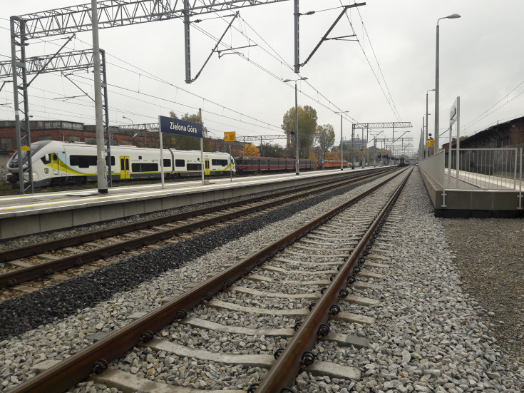 stacja, tunel, Zielona Góra, podróżny