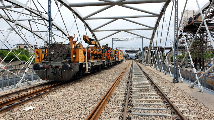 most, pociąg sieciowy, krakowska linia średnicowa, nowa infrastruktura, drugi tor