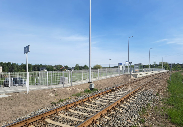 nowy przystanek, nowa infrastruktura, Dąbrowa Chełmińska, dojście do przystanku