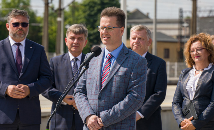 Kielce, LK25, umowa, dokumentacja projektowa, Tomaszów Mazowiecki, briefing prasowy, Bittel Andrzej, Kolej+