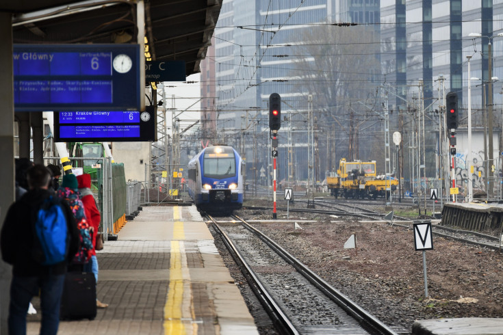 peron, modernizacja, Warszawa Zachodnia, podróżny, warszawska linia średnicowa, pociąg pasażerski, www.stolicadobrychrelacji.pl