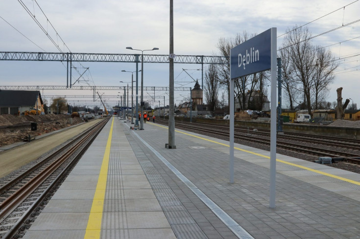 Dęblin, Radom, nowy rozjazd, nowe przejście podziemne, nowy tor