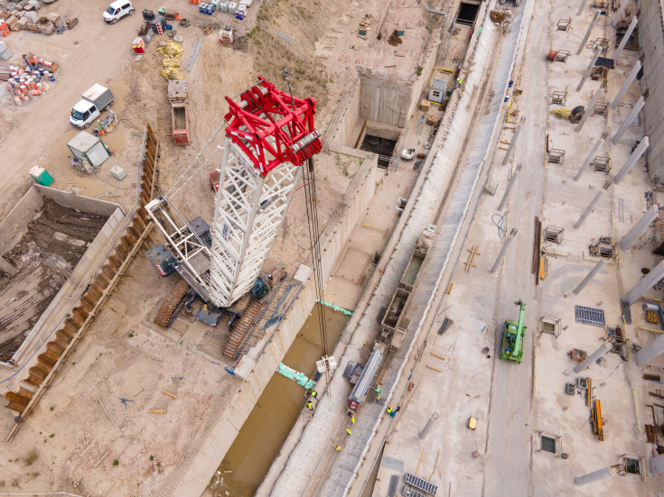 TBM, budowa tunelu, drążenie tunelu kolejowego, Łódź Koziny, Łódź Śródmieście, szacht, komora