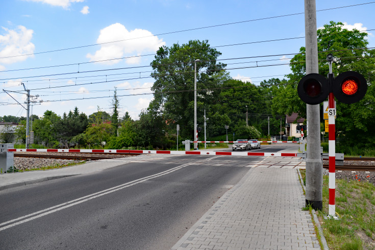 przejazd kolejowo-drogowy, LK7, sygnalizacja, Celestynów, rogatka, nowa sygnalizacja, Jankowskiego, zmodernizowany przejazd