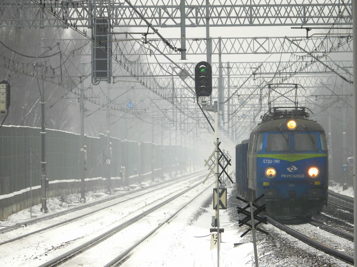 linia kolejowa, LK447, pociąg, LK1, zima, kursowanie pociągów