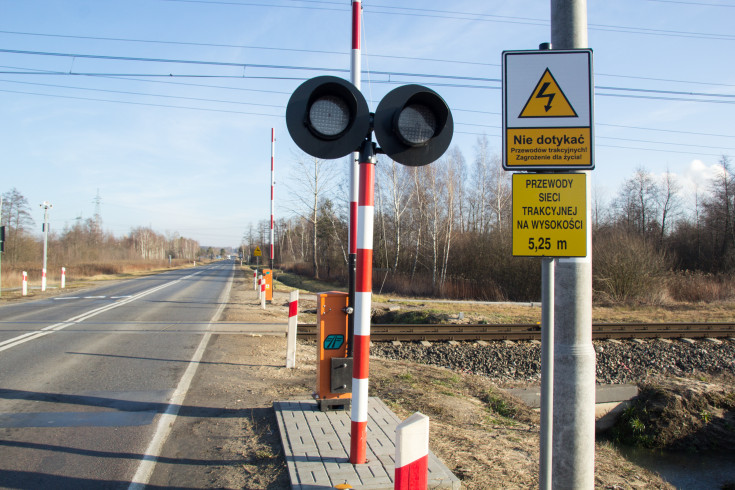 przejazd kolejowo-drogowy, POIiŚ 2014-2020, sygnalizacja, świętokrzyskie, modernizacja przejazdu, nowa sygnalizacja, Połaniec, zmodernizowany przejazd, Osiecka