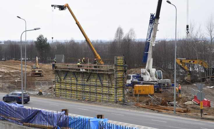 prace budowlane, nowy wiadukt kolejowy, Podkarpacka Kolej Aglomeracyjna, Rudna Mała