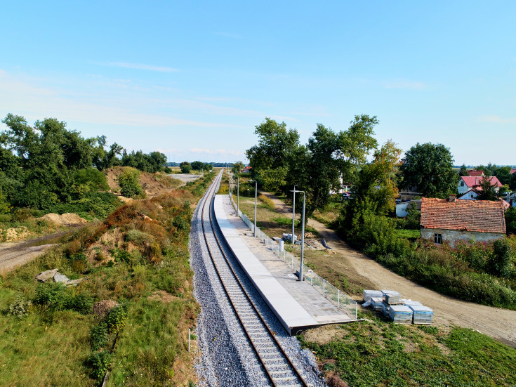 peron, LK285, nowa infrastruktura, Rogów Sobócki, przystanek