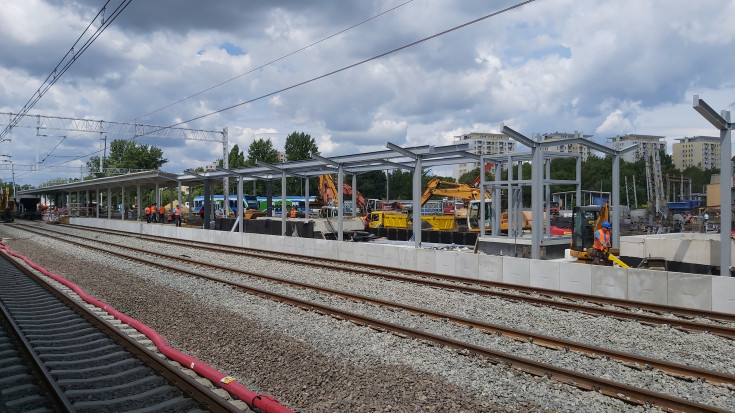 stacja, Rzeszów Główny, nowe schody ruchome, nowa winda, nowa infrastruktura pasażerska