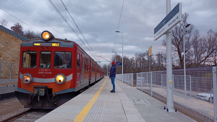 pasażer, peron, pociąg, LK117, Barwałd Średni