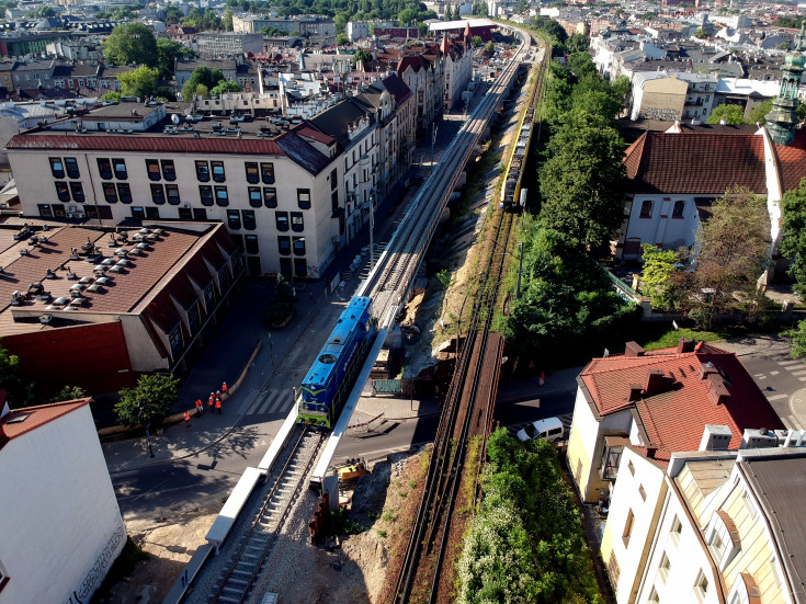 Kraków, E30, pociąg, estakada, tor, próba obciążeniowa