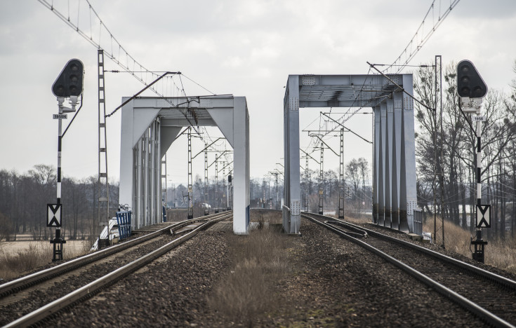 most, CEF, Łącząc Europę, E20, przed modernizacją, kanał, LK3, Kanał Grójecki, obiekt inżynieryjny, inwestycja