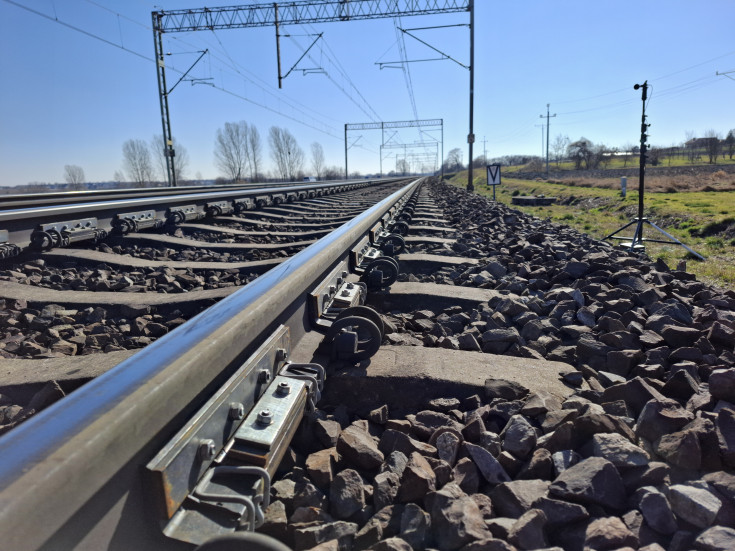 tor, hałas, ochrona środowiska, ekran akustyczny, absorber przyszynowy, mata wibroizolacyjna