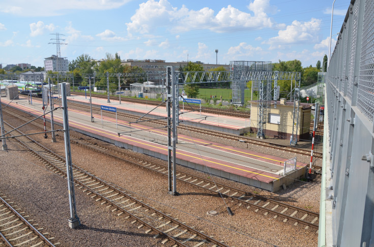 pasażer, peron, linia obwodowa, Warszawa Gdańska, aglomeracja warszawska