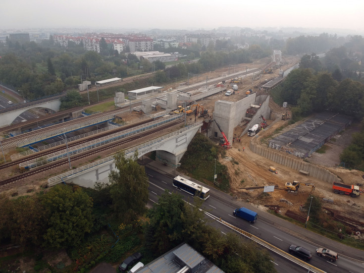 Kraków, węzeł przesiadkowy, budowa peronu, Kraków Bronowice