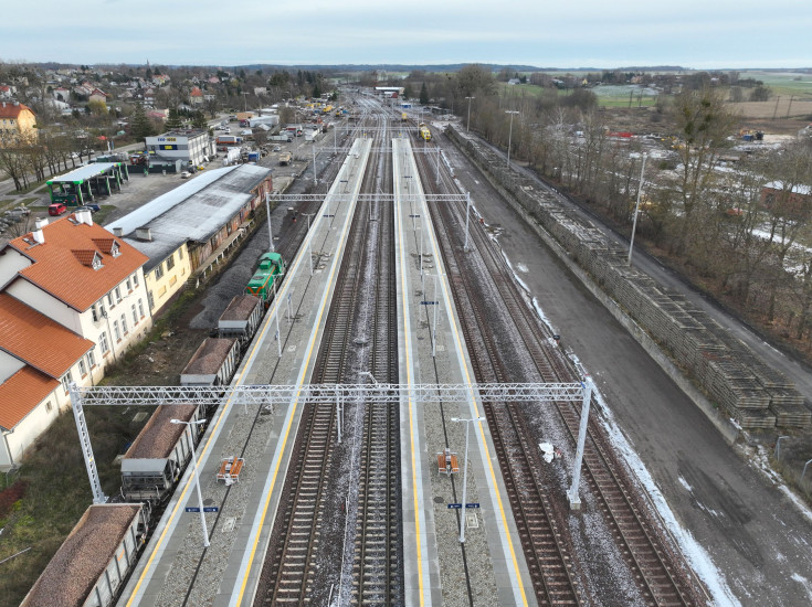 sieć trakcyjna, stacja, Kętrzyn, LK38, powrót pociagów, widok z góry