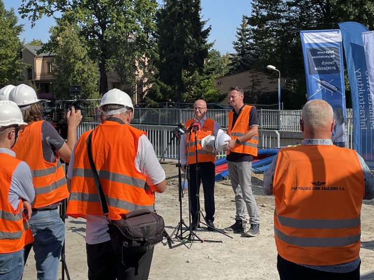 wiadukt kolejowy, briefing prasowy, nowa infrastruktura, Kobylnica