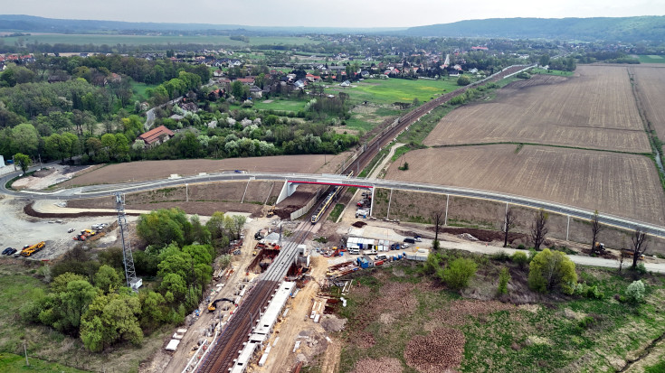 nowa infrastruktura, nowy wiadukt drogowy, widok z lotu ptaka, Pisary