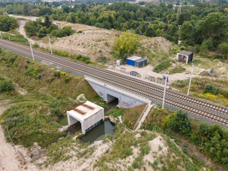 TBM, budowa tunelu, drążenie tunelu kolejowego, Łódź Koziny, Łódź Śródmieście, szacht, komora