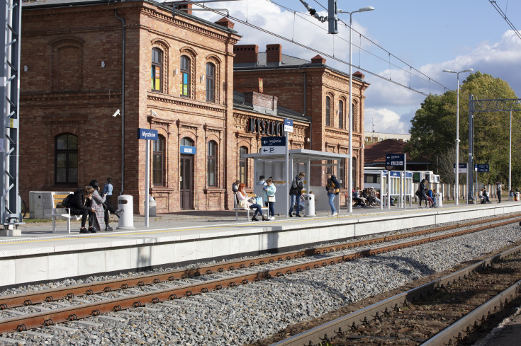 LK1, Wiedenka, Myszków, nowa infrastruktura pasażerska, nowy tor