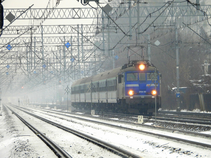 linia kolejowa, LK447, pociąg, LK1, zima, kursowanie pociągów