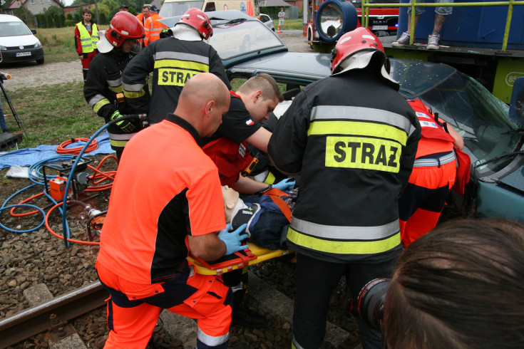 SOK, Straż Ochrony Kolei, bezpieczny przejazd, bezpieczeństwo, zderzenie, wypadek, kampania społeczna, Czeluścin, straż pożarna, policja, ratownik, ratownictwo medyczne, lokomotywa