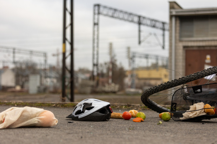 bezpieczny przejazd, wypadek, kampania społeczna, przejazd kolejowo-drogowy, rower, wypadek na przejeździe, rowerzysta