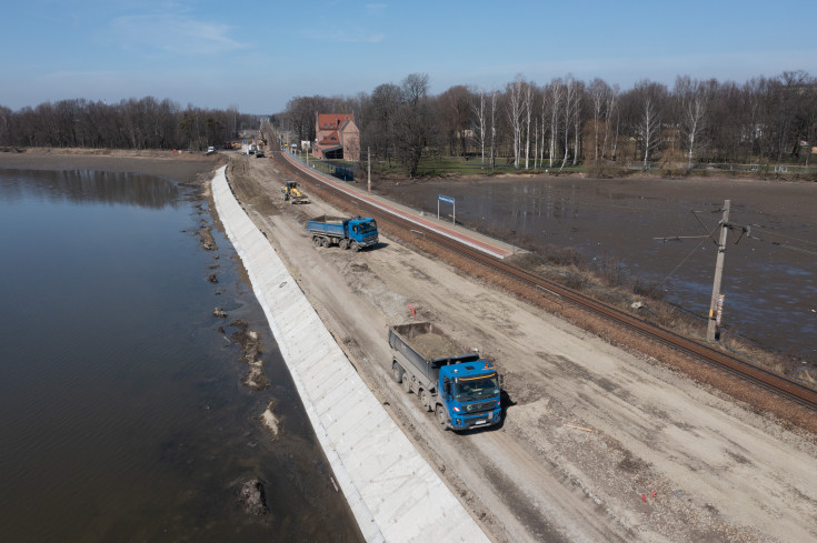 CEF, śląskie, modernizacja stacji, maszyna, Czechowice-Dziedzice, nowy  most, Zabrzeg, Goczałkowice-Zdrój