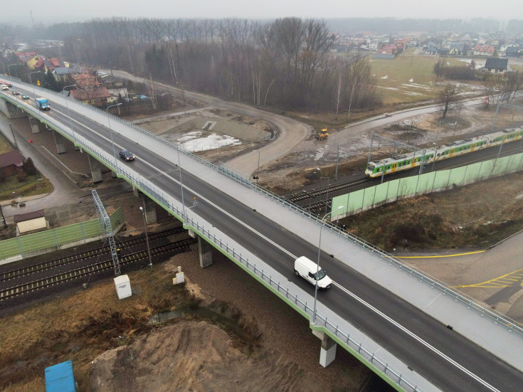 E75, Rail Baltica, Łochów, pociąg pasażerski, nowy wiadukt drogowy