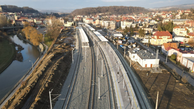 Kłodzko Miasto, nowa stacja, nowy tunel, nowa winda, nowa infrastruktura pasażerska