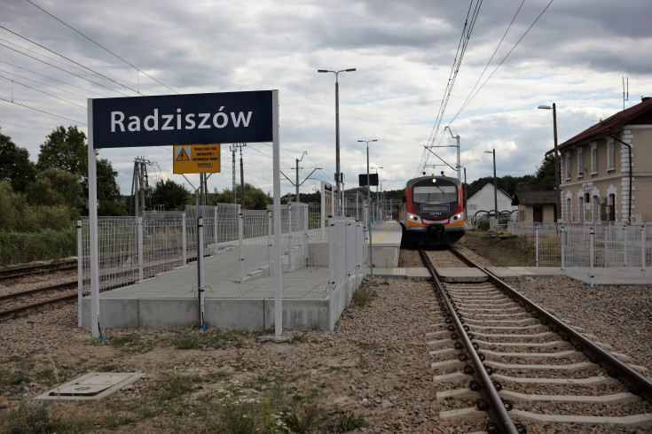 stacja, POIiŚ 2014-2020, LK97, Radziszów, kolejowa zakopianka, nowy peron