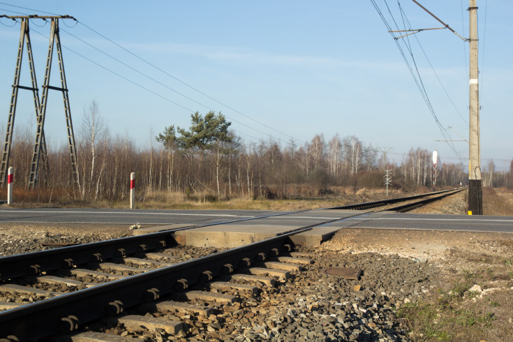 przejazd kolejowo-drogowy, POIiŚ 2014-2020, świętokrzyskie, modernizacja przejazdu, Połaniec, zmodernizowany przejazd, Osiecka