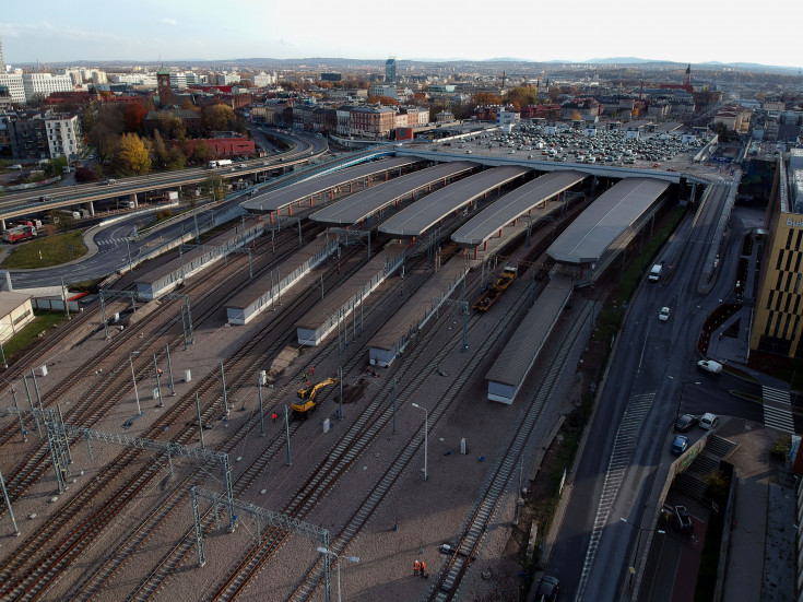 E30, rozkład jazdy, Kraków Główny, Kraków Główny Towarowy, Rudzice, system sterowania ruchem kolejowym, krakowska linia średnicowa