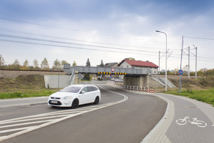 wiadukt, LK93, samochód osobowy, Chrzanów, nowa infrastruktura, nowa nawierzchnia, 29 listopada