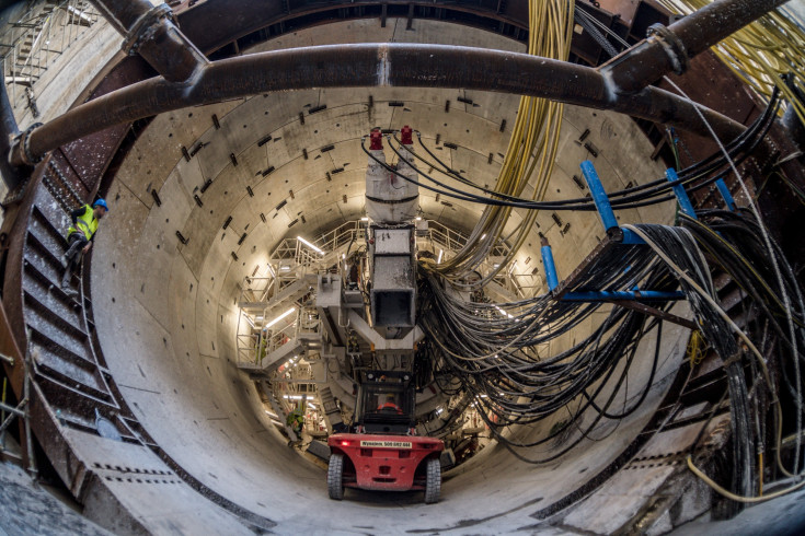 tunel średnicowy, Łódzki Węzeł Kolejowy, TBM, tarcza, plac budowy, drążenie tunelu kolejowego