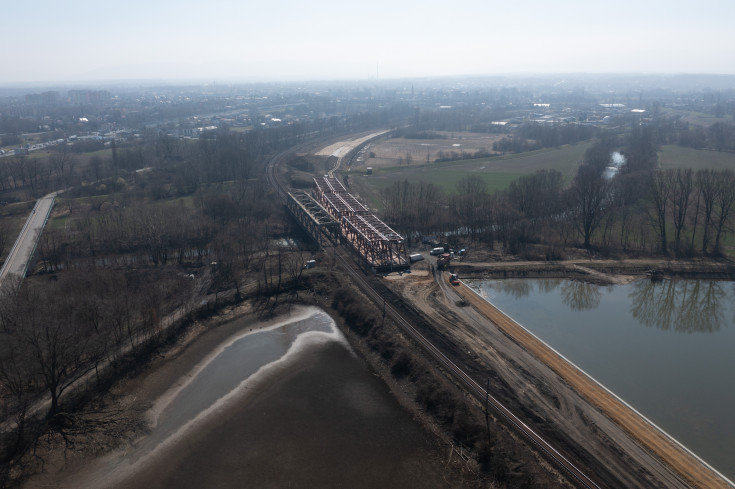 CEF, śląskie, modernizacja stacji, maszyna, Czechowice-Dziedzice, nowy  most, Zabrzeg, Goczałkowice-Zdrój