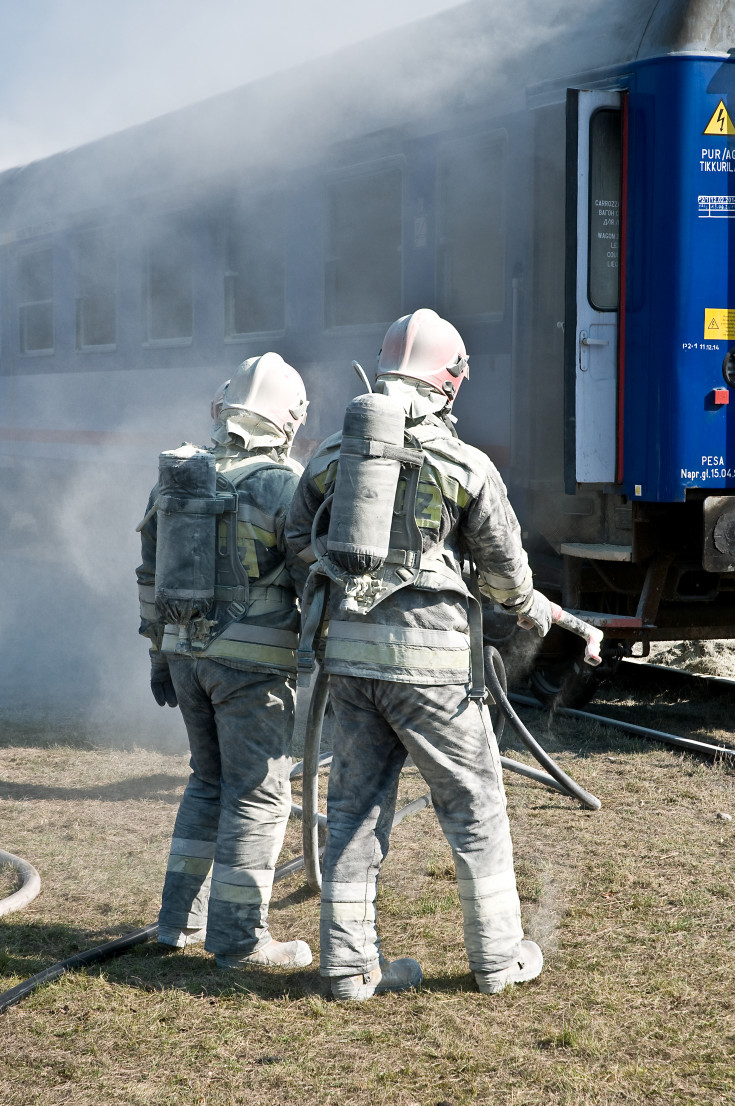 bezpieczeństwo, Legnica, PKP Intercity, straż pożarna, ratownictwo techniczne, awaria, ratownictwo, PKP Cargo, ćwiczenia, pożar, ogień, gaszenie pożaru