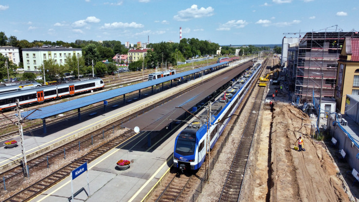 peron, Kielce, pociąg, prace na stacji kolejowej