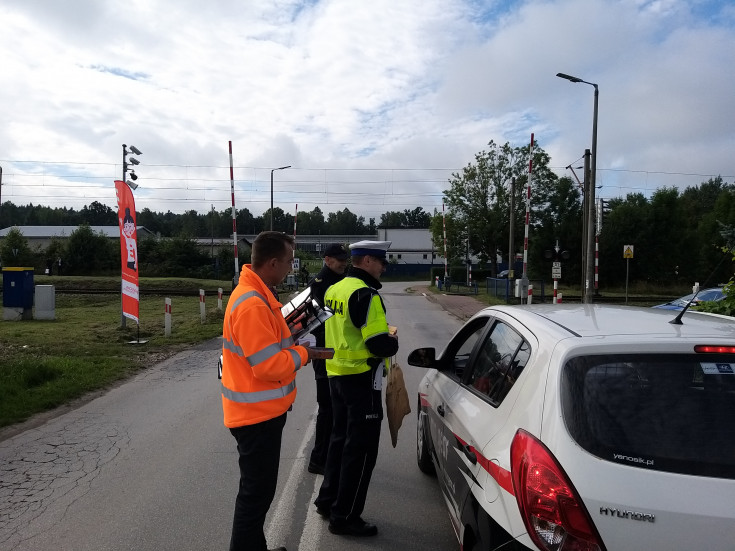 SOK, bezpieczny przejazd, bezpieczny piątek, akcja ulotkowa, ambasador bezpieczeństwa, Zagnańsk