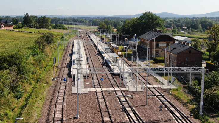 nowa infrastruktura, Goleszów, pociąg pasażerski, nowy peron